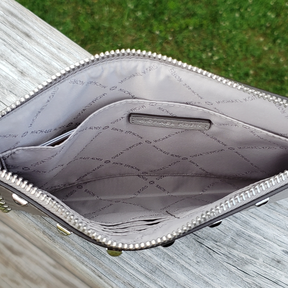 Michael Kors Jet Set XL Zip Clutch Wristlet - Picture 3 of 5